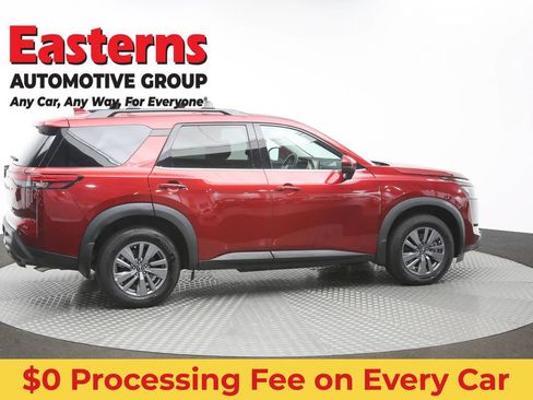 Used 2024 Nissan Pathfinder SV AWD/4WD image 45