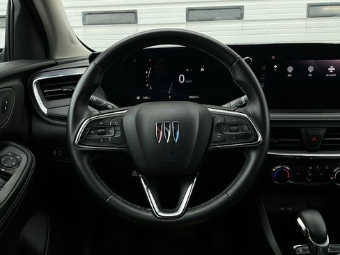 Used 2025 Buick Encore GX Preferred image 31