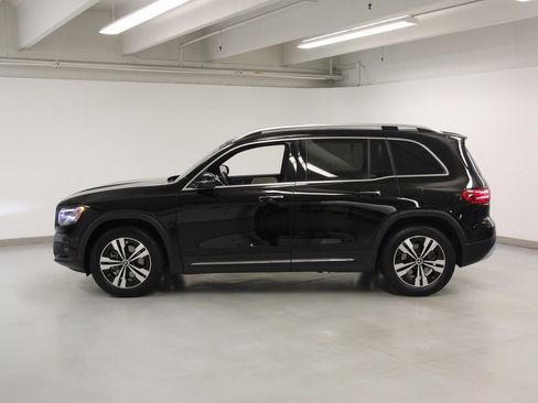 Certified 2025 Mercedes-Benz GLB 250 4MATIC image 7