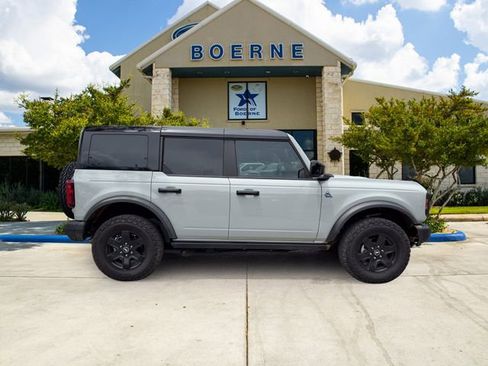 Used 2024 Ford Bronco Black Diamond AWD/4WD image 6