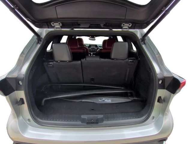 Used 2021 Toyota Highlander XSE AWD/4WD image 26