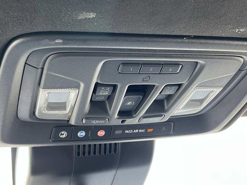 Used 2022 GMC Sierra 1500 AT4X image 26