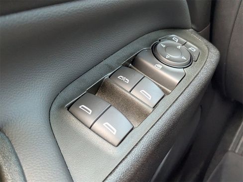 Used 2024 Chevrolet Equinox LT image 22