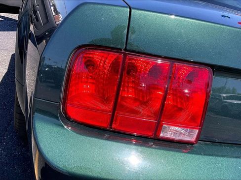 Used 2009 Ford Mustang GT image 25