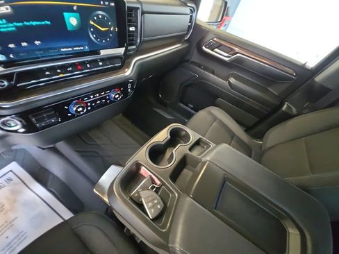 Certified 2023 Chevrolet Silverado 1500 LT AWD/4WD image 18