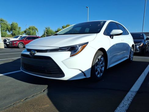 Certified 2026 Toyota Corolla LE FWD image 1
