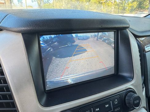 Used 2015 GMC Yukon XL Denali w/ Premium Package image 24