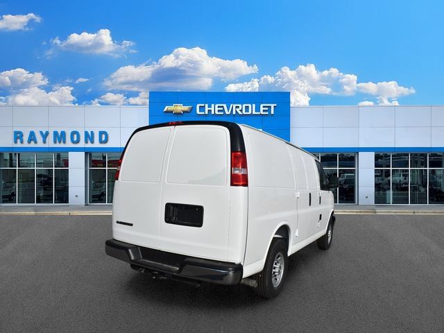 New 2026 Chevrolet Express 2500 w/ Driver Convenience Package RWD image 4