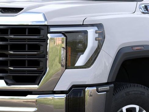 New 2026 GMC Sierra 3500 Pro image 10