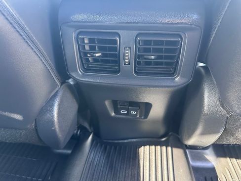 Used 2024 Toyota RAV4 XSE AWD/4WD image 33
