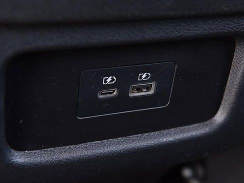 Used 2024 Nissan Pathfinder SL image 27