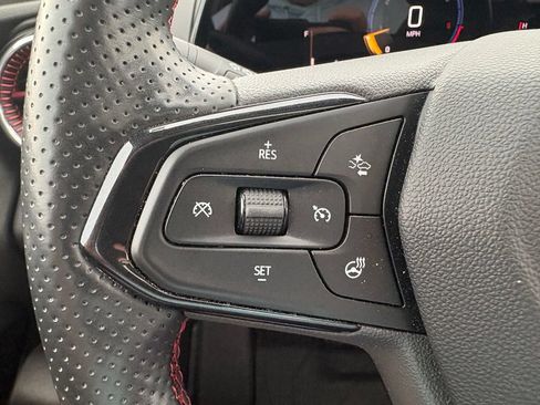 Used 2024 Chevrolet Trax RS w/ Sunroof Package FWD image 16