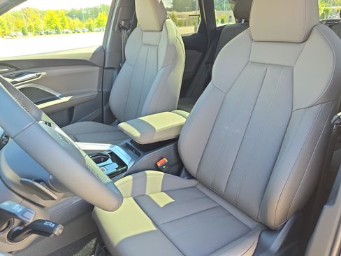 New 2025 Audi Q5 Premium Plus image 15