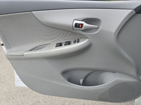 Used 2010 Toyota Corolla FWD image 19