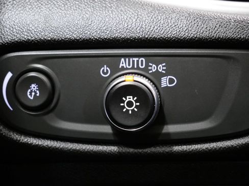 Used 2025 Chevrolet Malibu LT FWD image 14