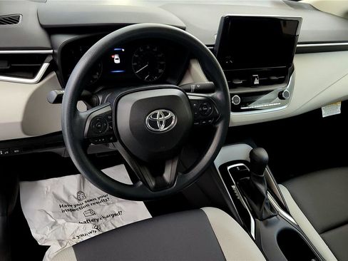 Used 2023 Toyota Corolla LE w/ Carpet Mat Package (TMS) image 39