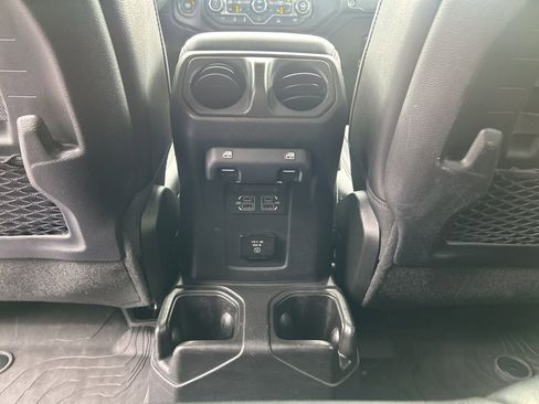 Used 2022 Jeep Gladiator Rubicon w/ Cold Weather Group image 44