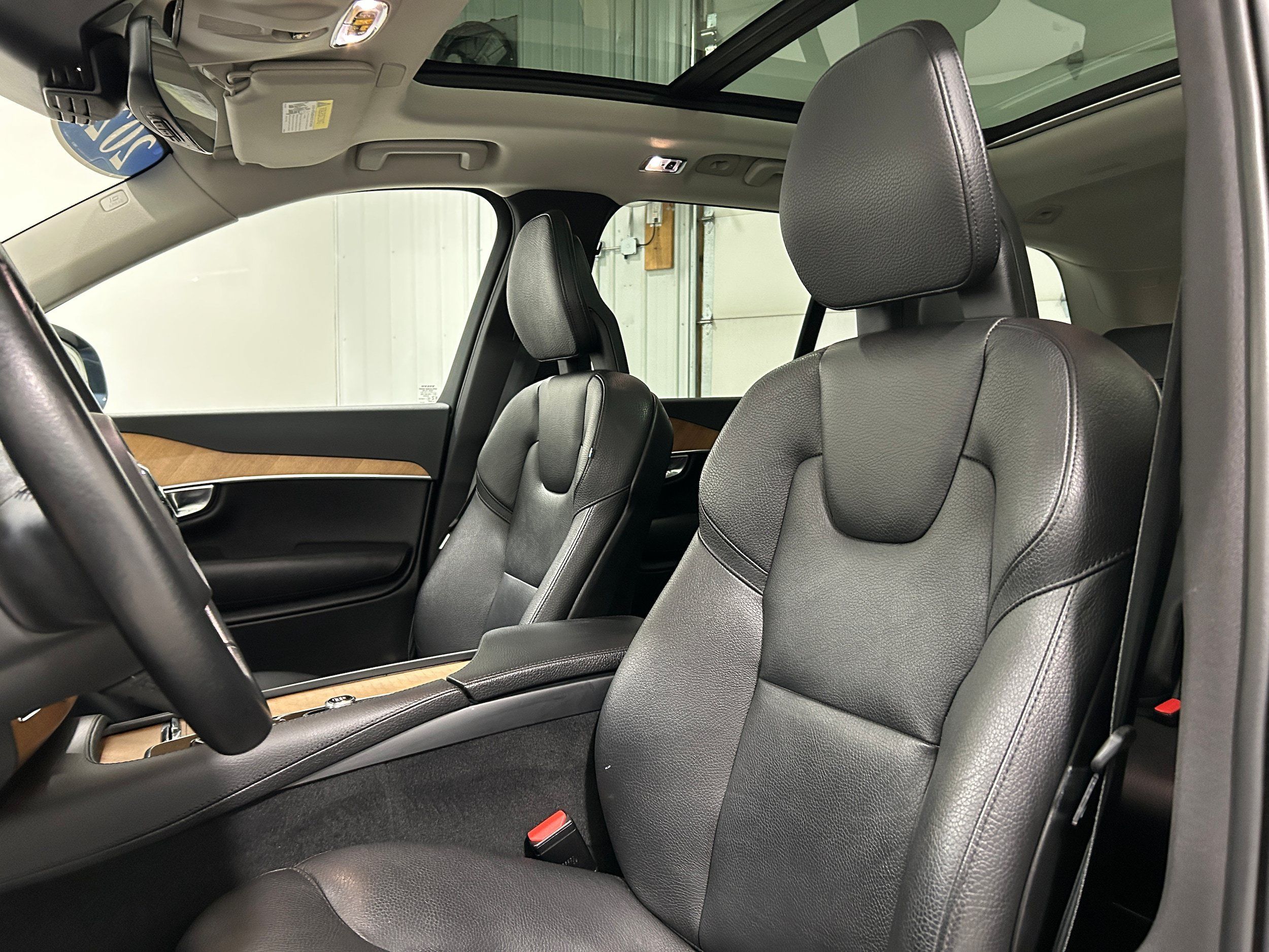 Used 2022 Volvo XC90 T8 Inscription Expression AWD/4WD image 24