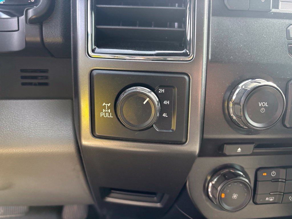 Used 2018 Ford F150 XLT w/ Equipment Group 301A Mid AWD/4WD image 32