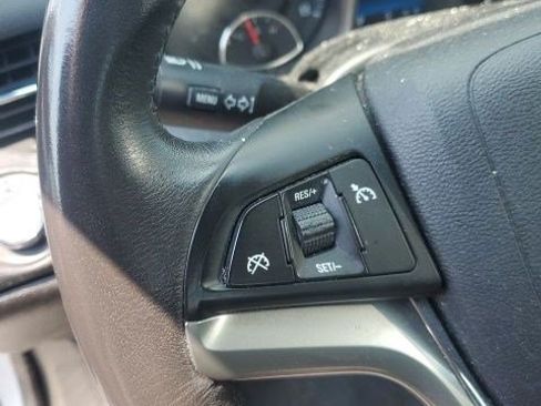 Used 2015 Chevrolet Malibu LT FWD image 9