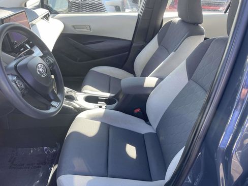 Used 2023 Toyota Corolla LE FWD image 28