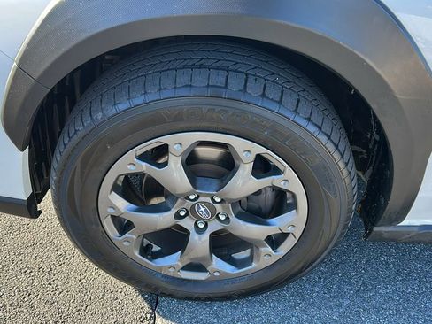 Used 2022 Subaru Crosstrek 2.5i Sport w/ Moonroof Package image 5