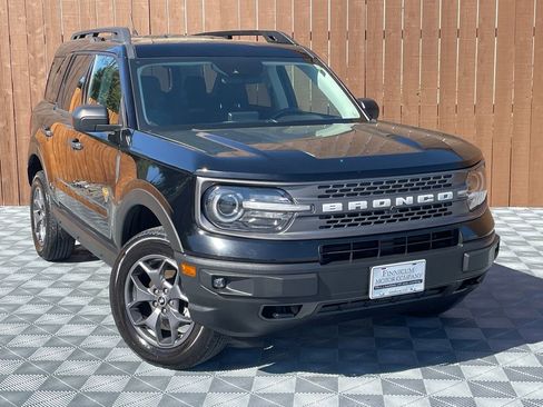 Used 2022 Ford Bronco Sport Badlands image 2