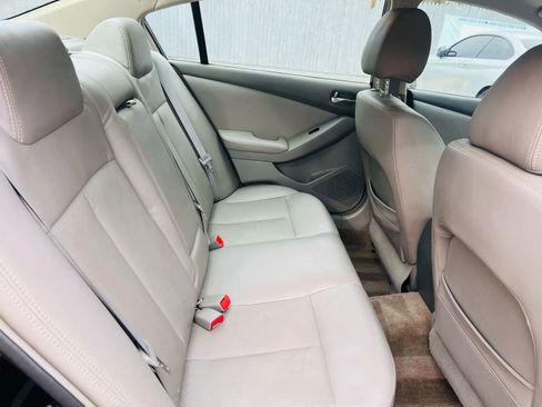 Used 2007 Nissan Altima 3.5 SE w/ Emergency Aid Pkg image 21