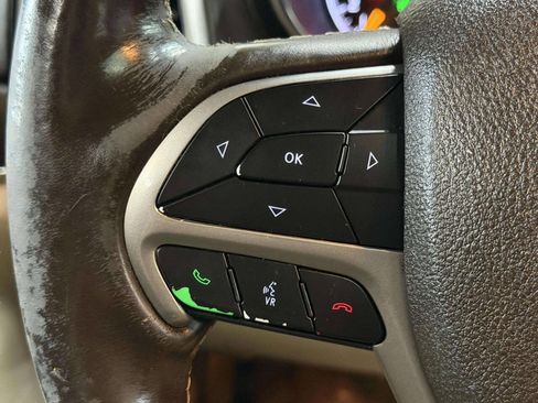 Used 2018 Jeep Grand Cherokee Overland image 34