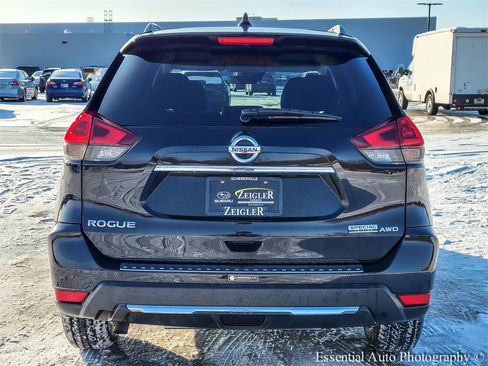 Used 2019 Nissan Rogue S w/ Special Edition Package image 5