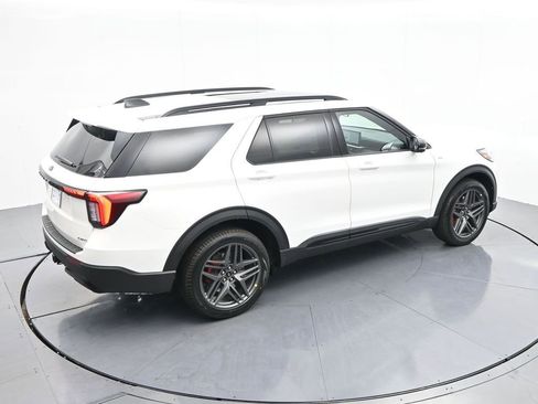 New 2025 Ford Explorer ST-Line w/ Premium Package image 29