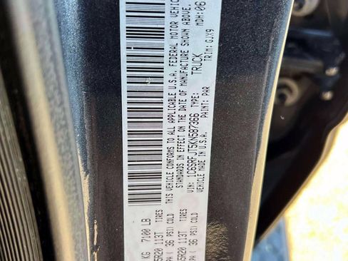 Used 2019 RAM 1500 Laramie w/ Sport Appearance Package image 18