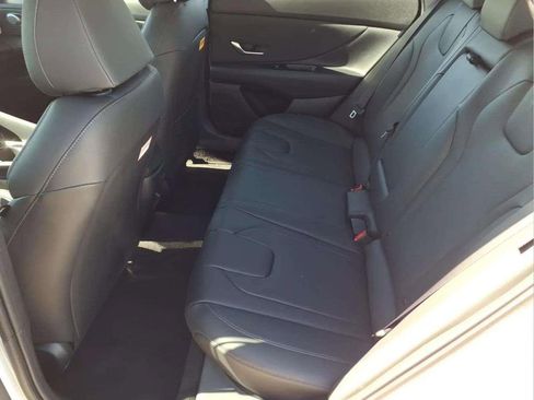 New 2026 Hyundai Elantra Limited FWD image 13