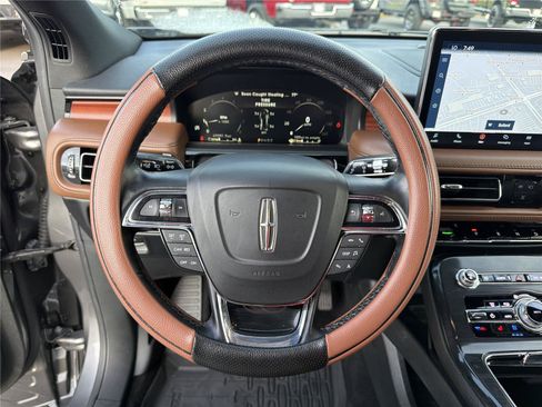 Used 2022 Lincoln Nautilus Reserve FWD image 24