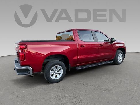 Used 2021 Chevrolet Silverado 1500 LT image 16