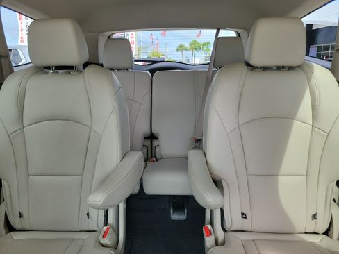 Used 2024 Buick Enclave Essence FWD image 15