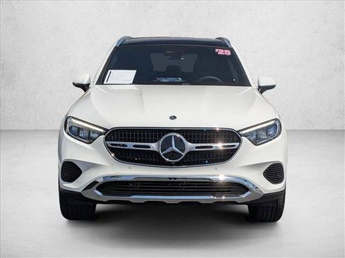 Certified 2025 Mercedes-Benz GLC 300 image 2