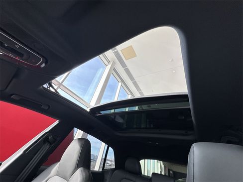 New 2025 Audi RS Q8 performance image 21