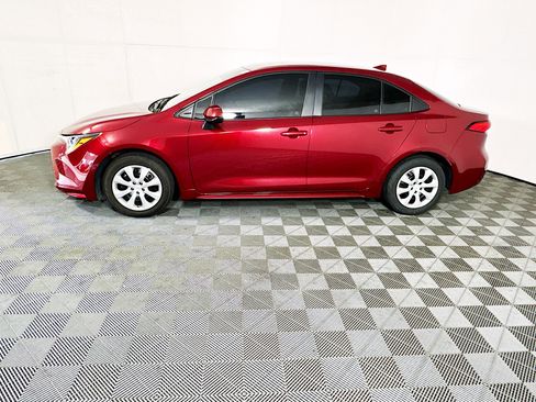 Used 2022 Toyota Corolla LE FWD image 6
