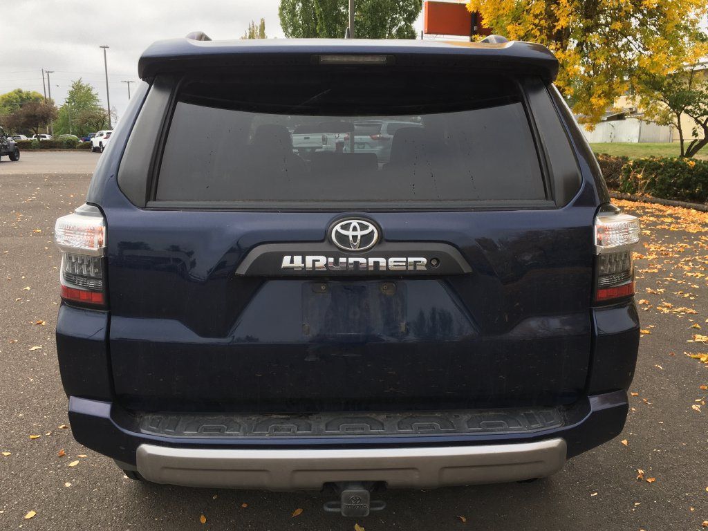 Used 2019 Toyota 4Runner TRD Off-Road Premium AWD/4WD image 5