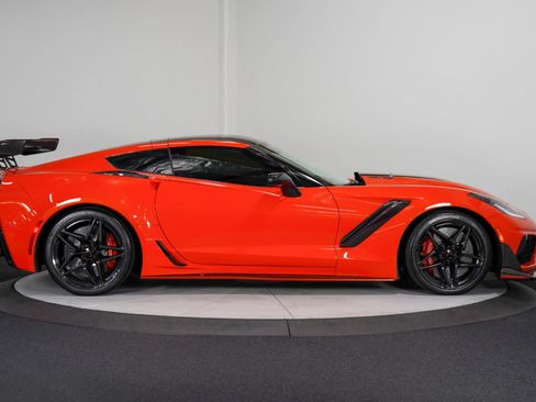 Used 2019 Chevrolet Corvette ZR1 image 10