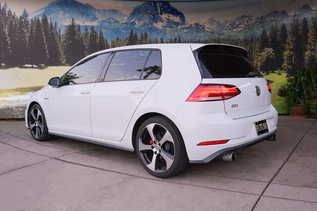 Used 2018 Volkswagen GTI S FWD image 4