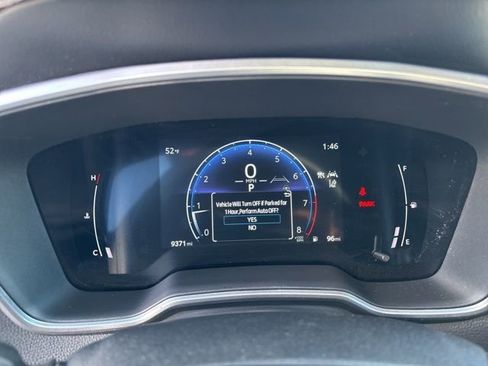 Used 2025 Toyota Corolla Cross XLE image 16