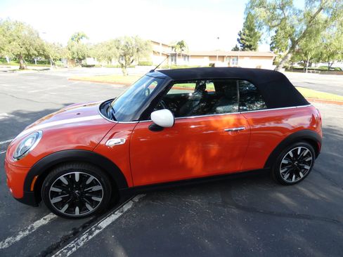 Used 2021 MINI Cooper S image 74
