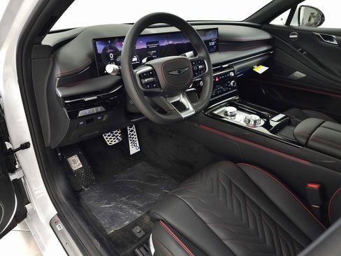Used 2025 Genesis G80 3.5T Sport image 14
