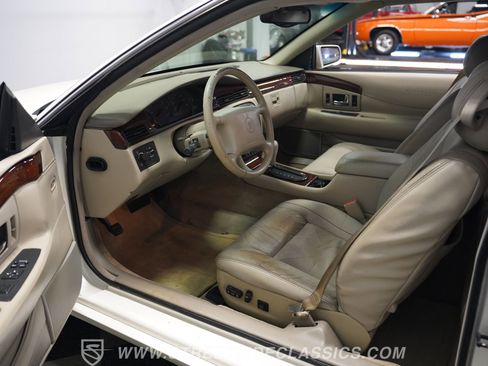Used 2000 Cadillac Eldorado Touring image 4