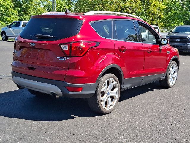 Used 2019 Ford Escape Titanium AWD/4WD image 15
