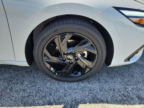 New 2026 Hyundai Elantra SEL Sport Premium FWD image 6