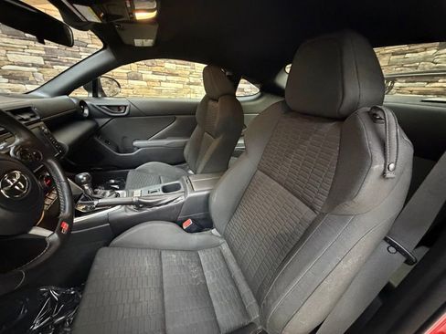 Used 2022 Toyota GR86 image 12