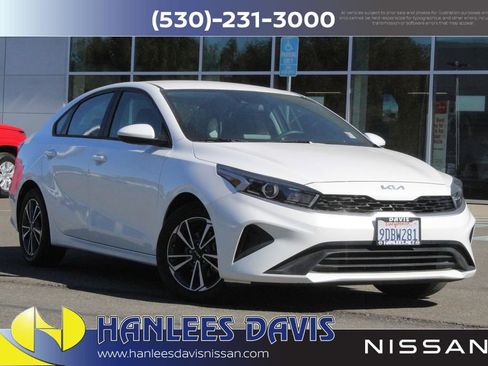 Used 2023 Kia Forte LXS image 1